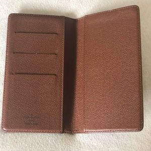 Louis Vuitton Wallet/Checkbook